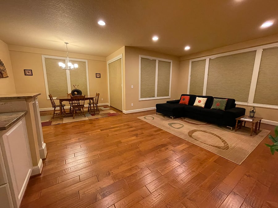 Greater room night view (common area)