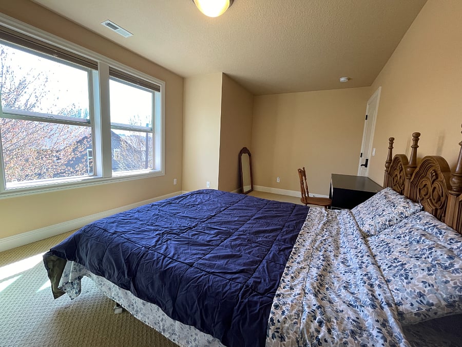 queen size bed