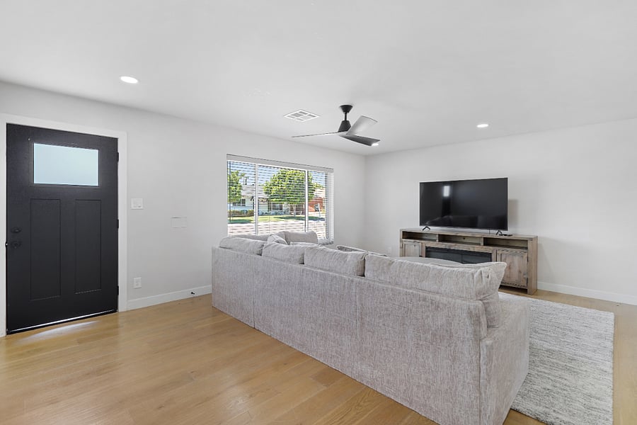 Furnished Finder property 777058_1 photo 3