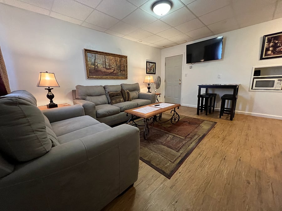 Furnished Finder property 777062_10 photo 1