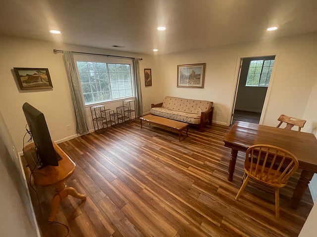 Second bedroom / living room space