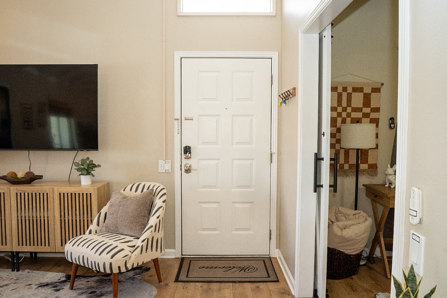 LR towards front door