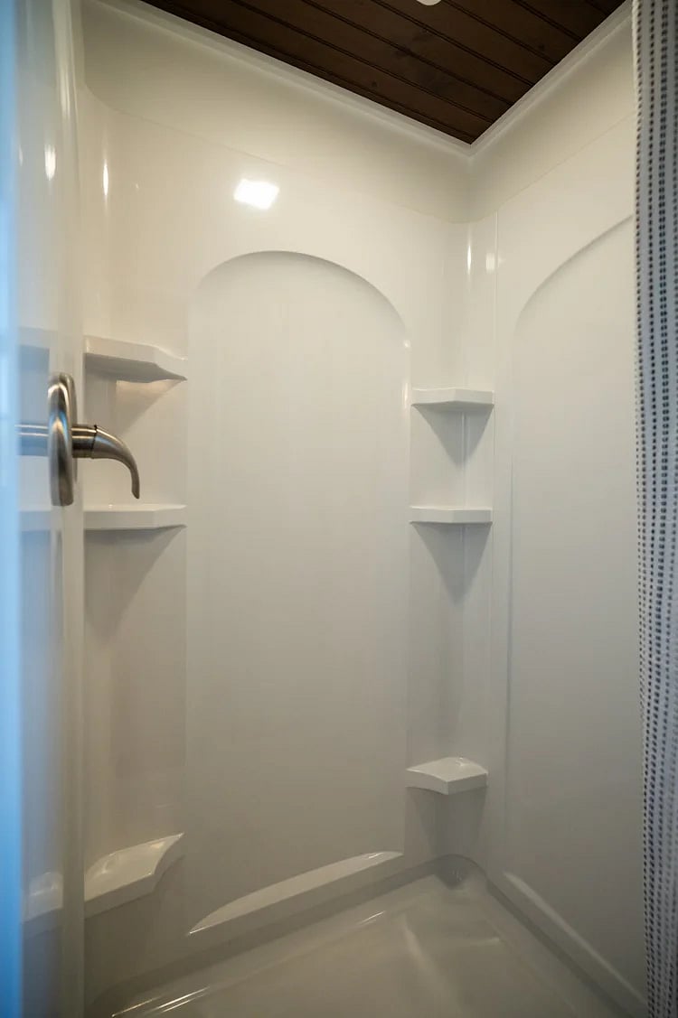 Furnished Finder property 777460_1 photo 8