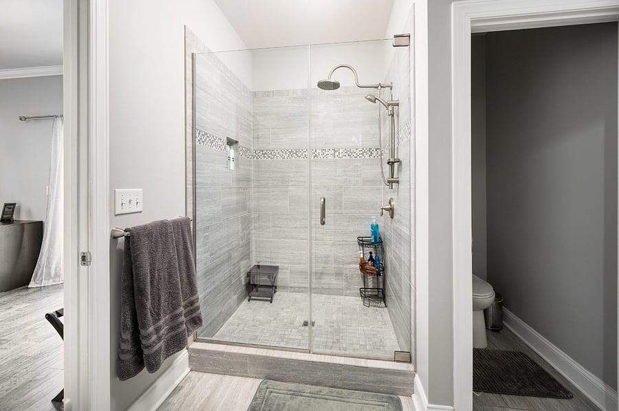 Primary bathroom with rain showerhead