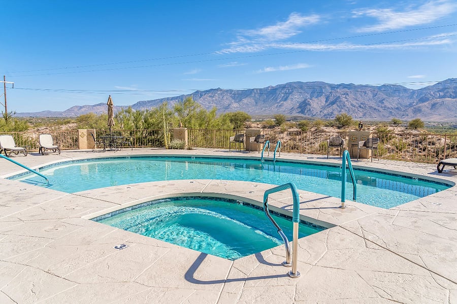 Community Pool & Spa