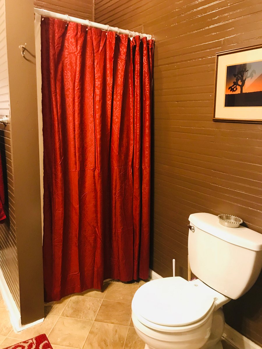 Main Bathroom