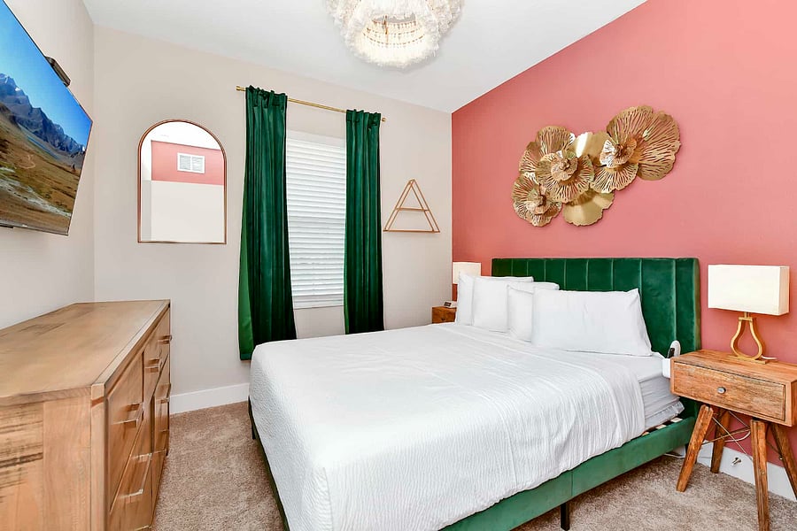 Queen size bed
