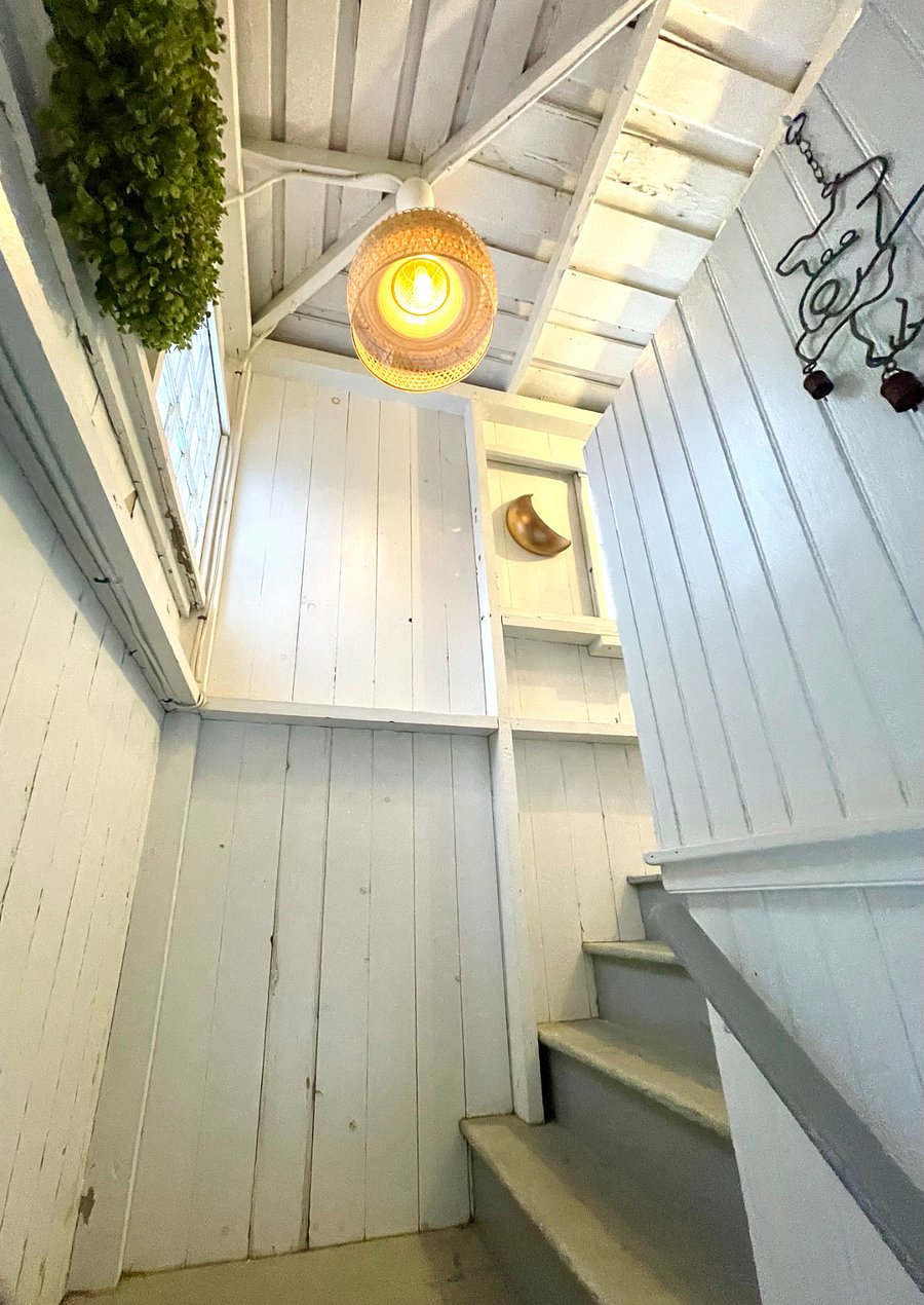 Private entrance to apartment - well lit.