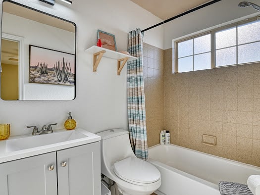2nd bathroom with jack and jill between hallway and bedroom