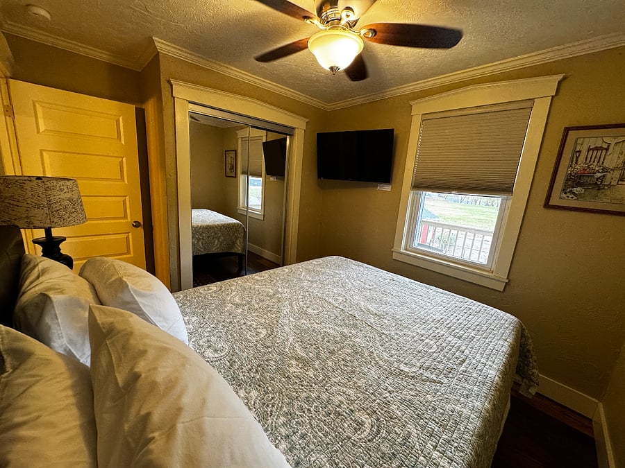 2nd Bedroom 