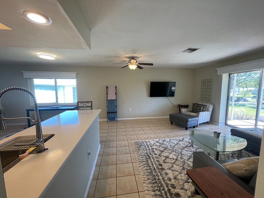 Patio Doors to Lanai