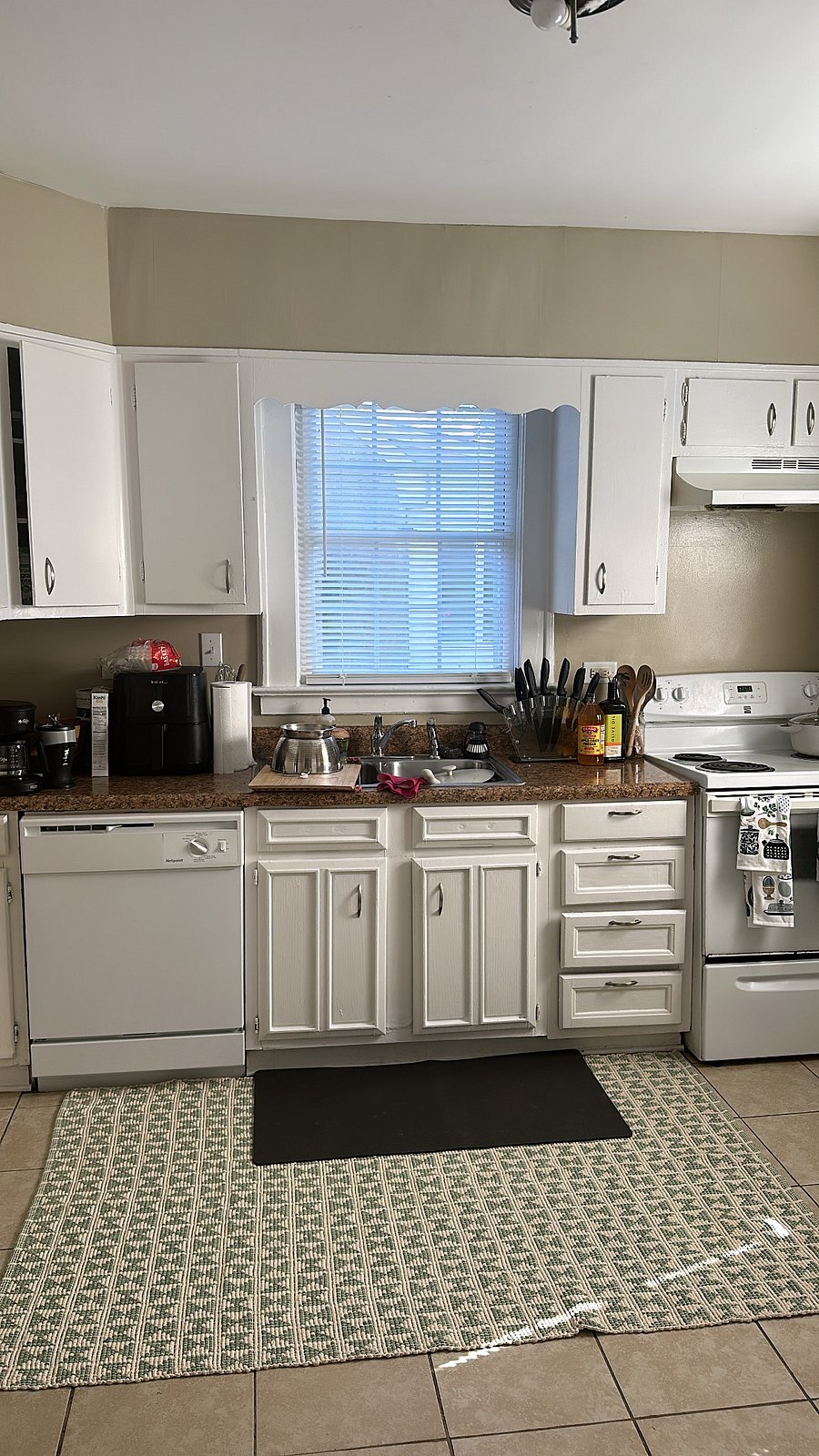 Furnished Finder property 779156_1 photo 3