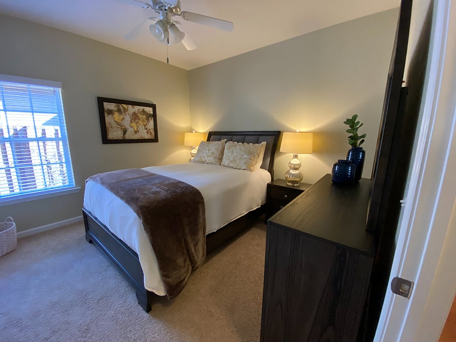 Queen bedroom 1. The World View bedroom