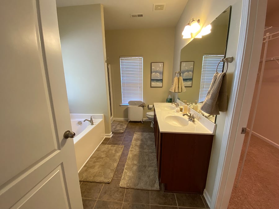 Master Bedroom Ensuite Bathroom