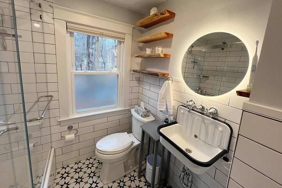 1st floor bathroom