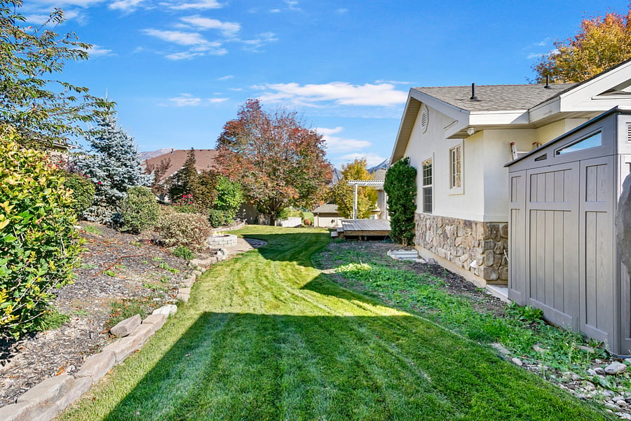 Back side yard with storage shed