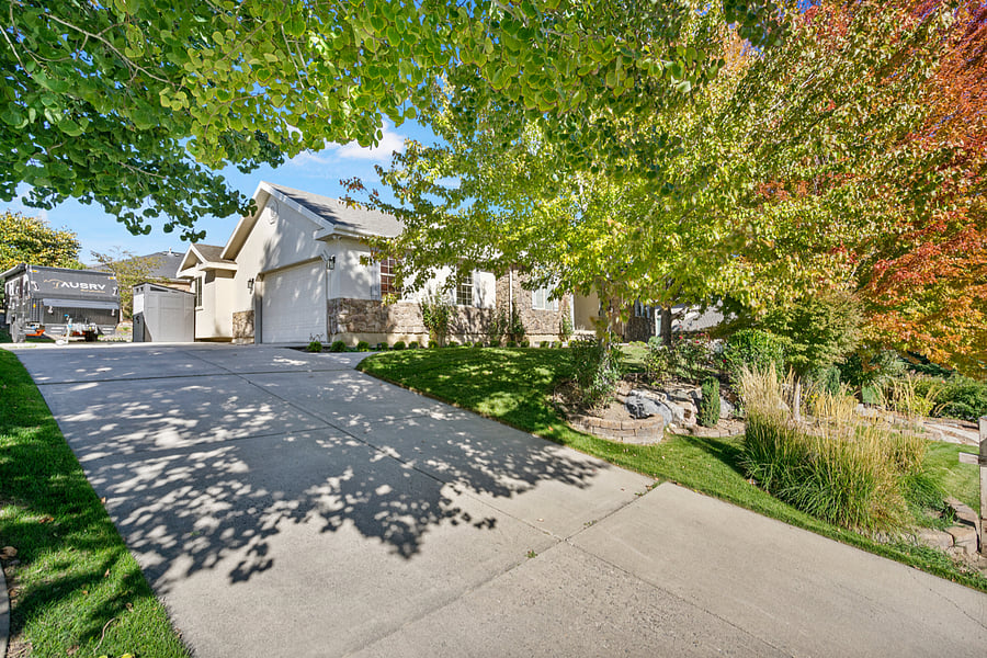 Front driveway entry