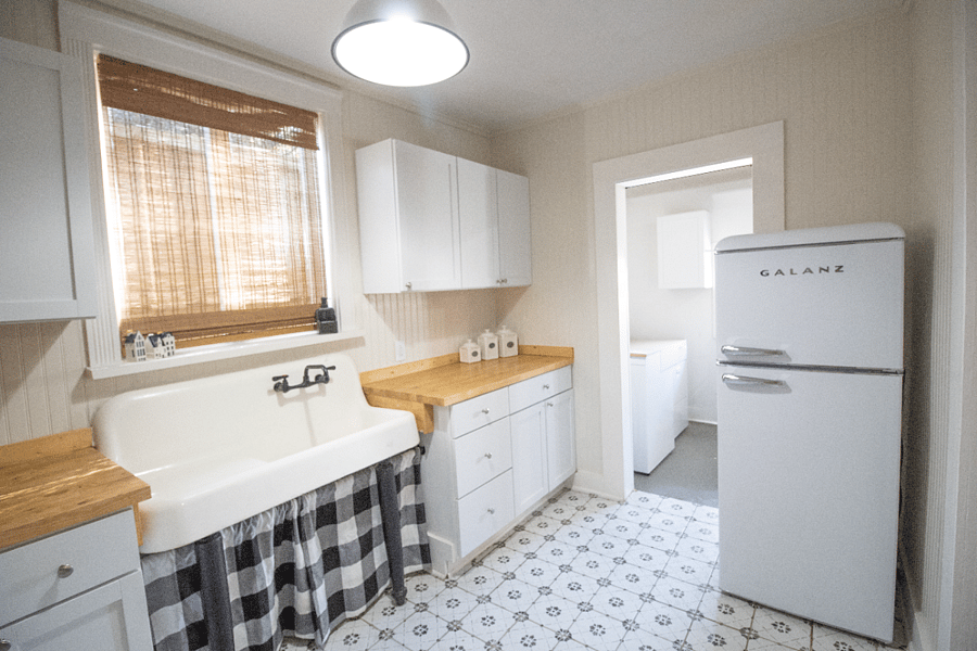 Kitchen leading into the laundry room