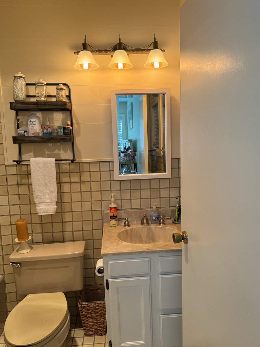 En-suite private bathroom with shower and tub