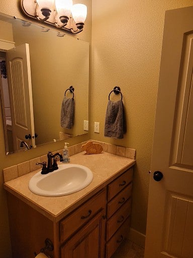 Private Bathroom with Shower and Tub