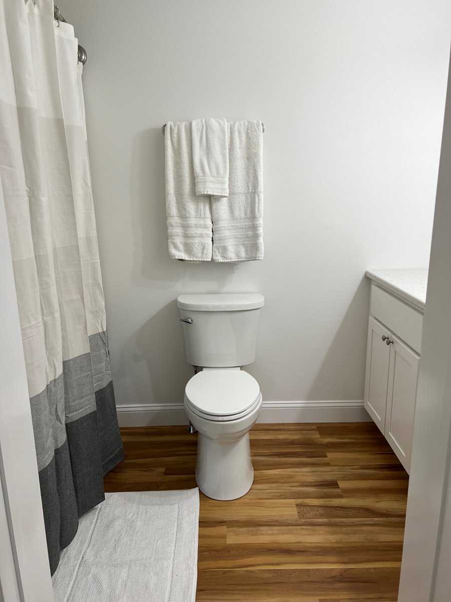 Master bath 
