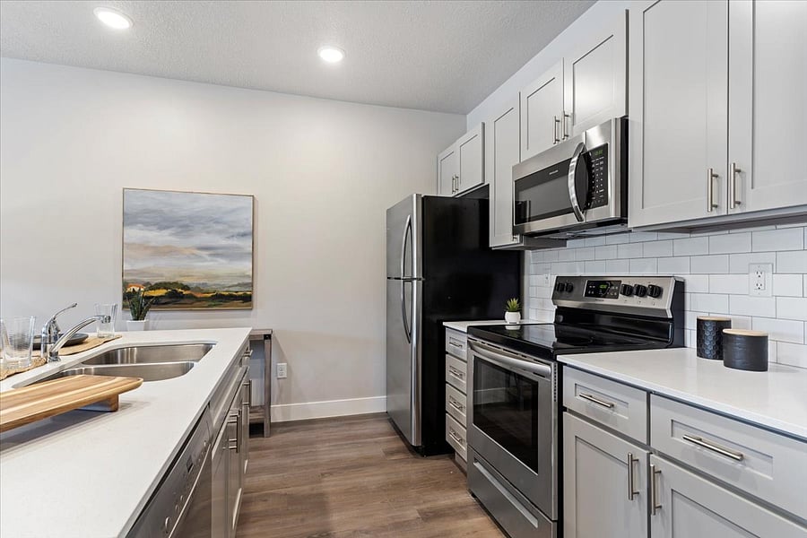 Furnished Finder property 780327_1 photo 3