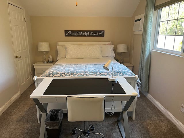 Upstairs bedroom