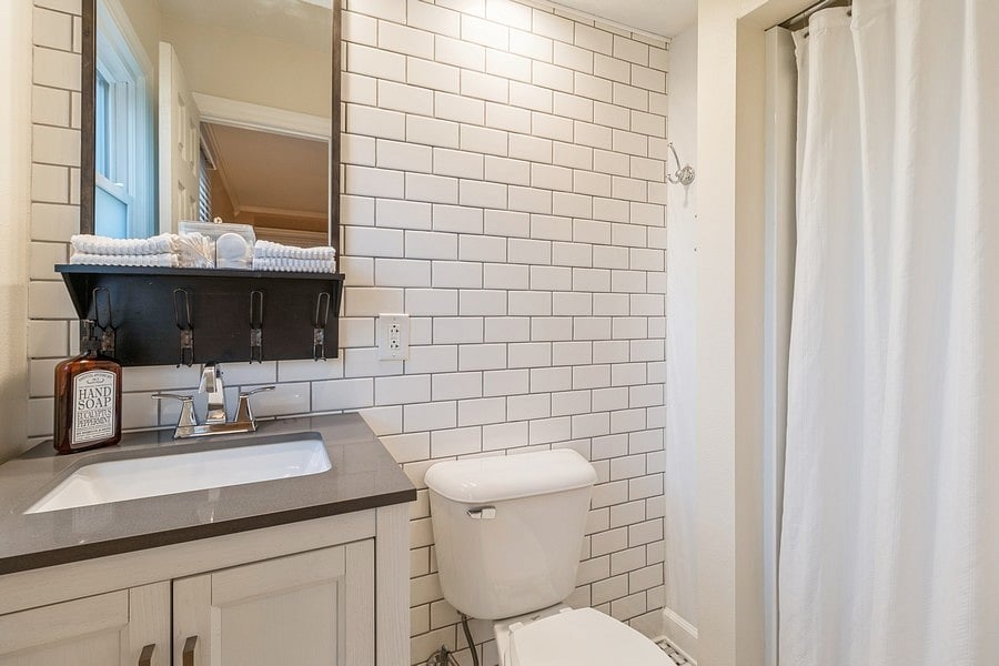 3/4 bath off room 2