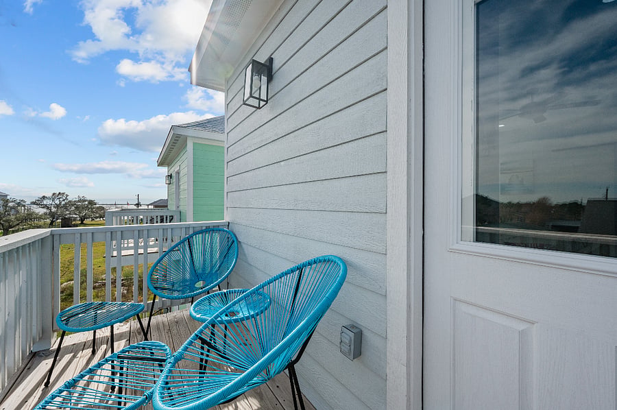 Master Balcony - Each bedroom has a balcony.