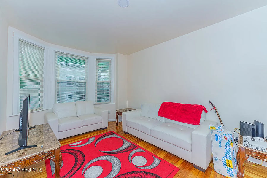 Furnished Finder property 780873_1 photo 3