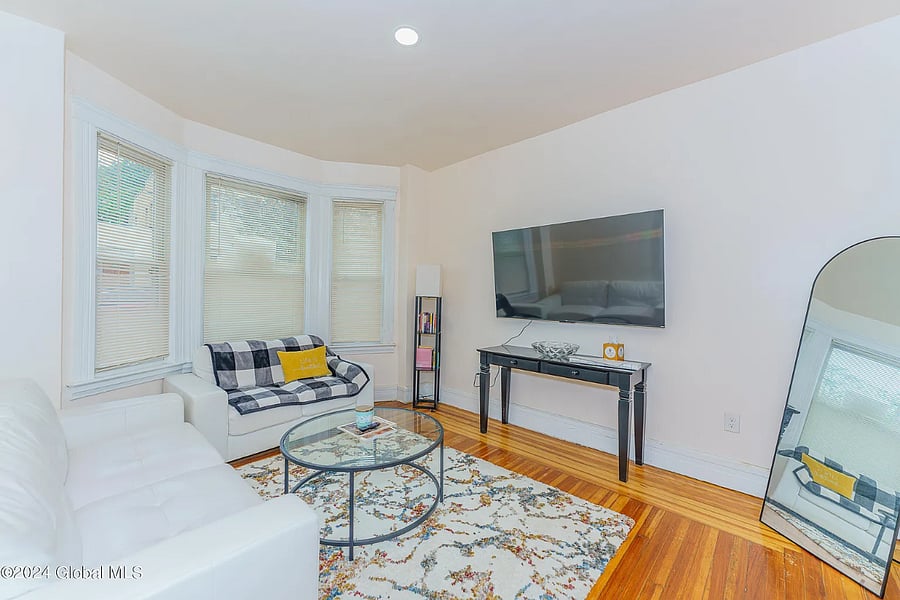Furnished Finder property 780873_1 photo 6