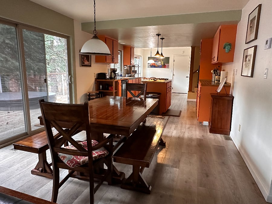 Dinning to Kitchen