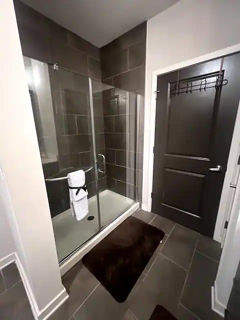 Stand-up shower