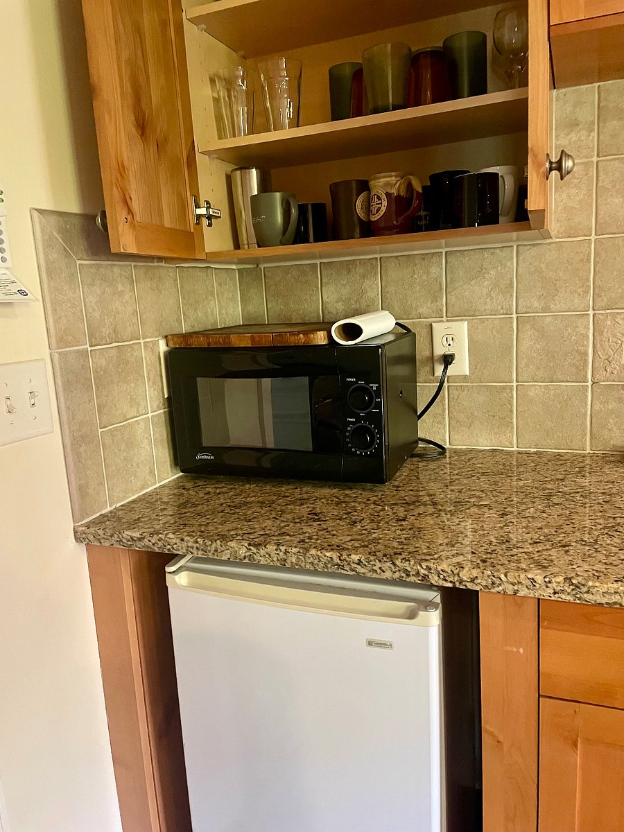Microwave and granite countertops