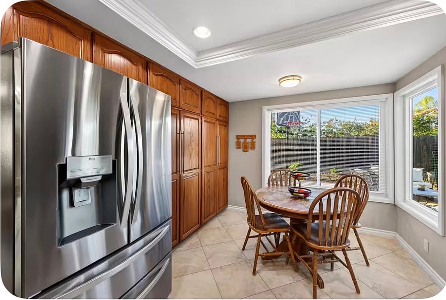 Breakfast area