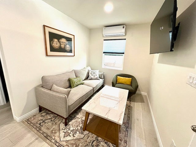 Furnished Finder property 781103_1 photo 4