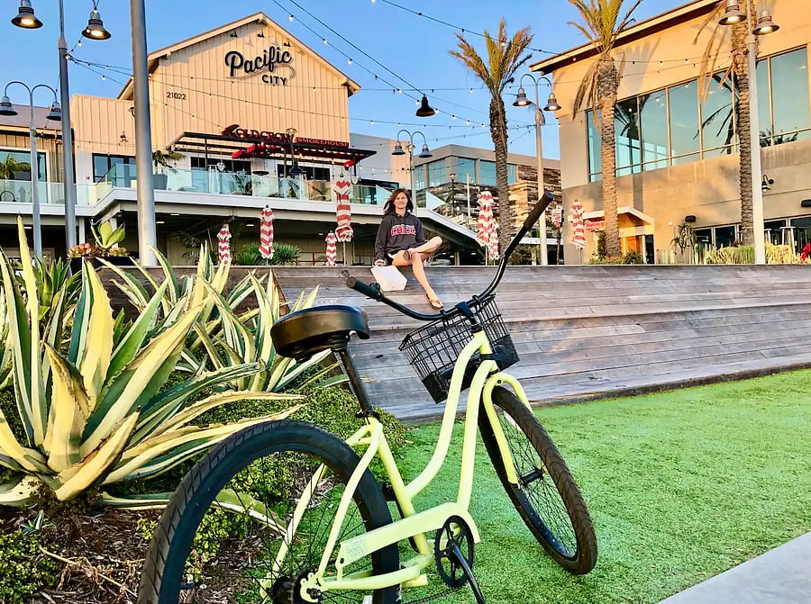 Take a walk or bike ride to go shopping and eating at PACIFIC CITY outdoor mall facing the ocean on Pacific Coast Hwy!