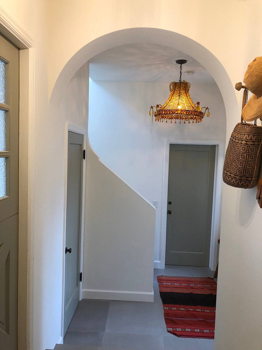 Common Hall to Upper and Lower Mother in Law Guest Quarters (ADDITIONAL 4BR 2BA priced SEPARATE could also be requested for larger groups)