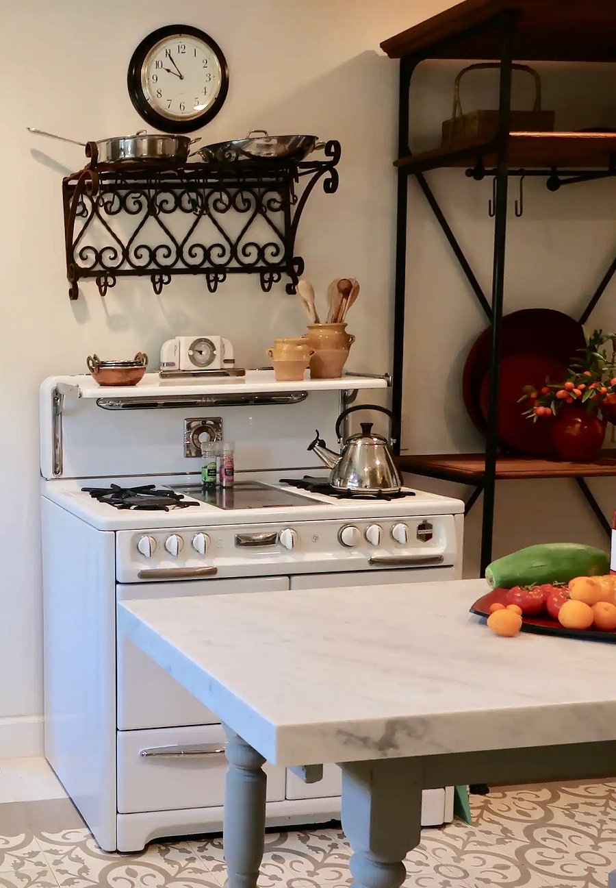 Functional wedgewood antique stove in kitchen in the main main house
