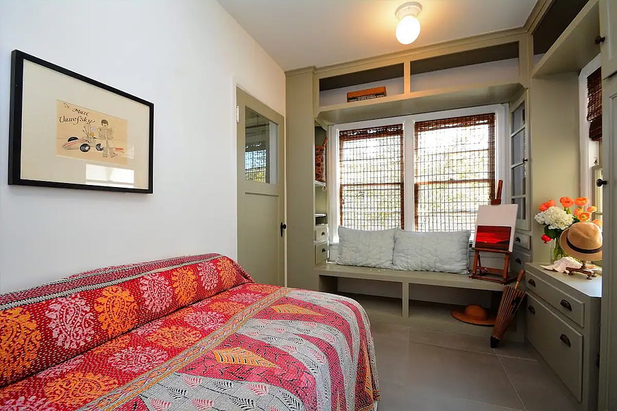 Office / Bedroom 3 with a single day bed - in main house