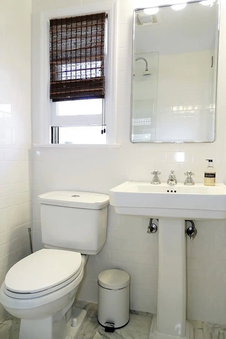 Master Bedroom suite 2 ensuite Bathroom 2 - in main house