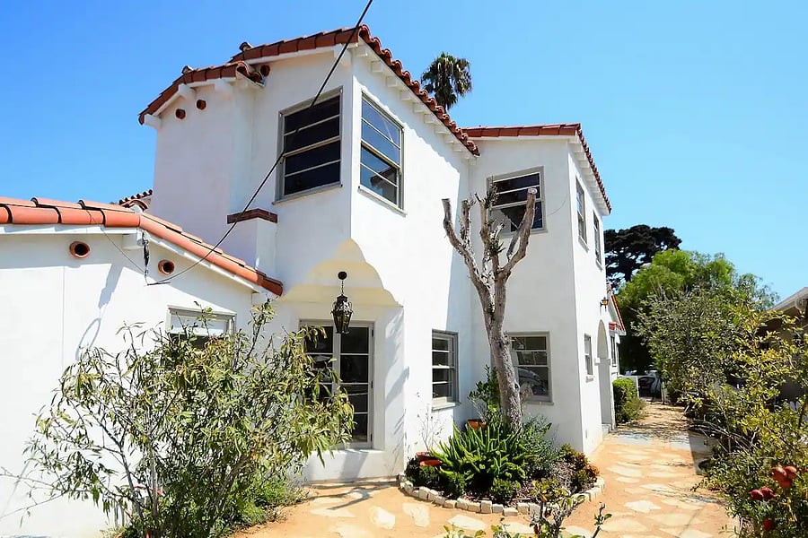 ADDITIONAL (priced separate for larger groups) 4 BR 2 BA Upper and Lower mother In law quarters from Palm Ave. entrance