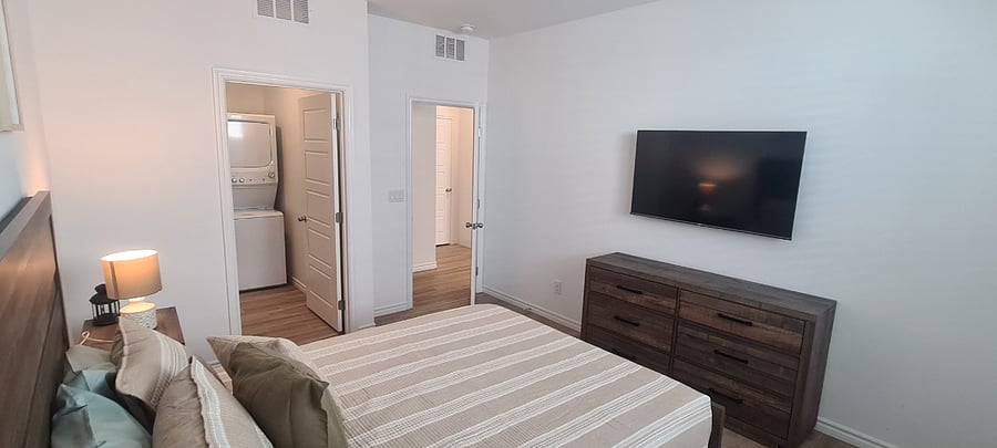 Smart TV #2S in Bedroom
