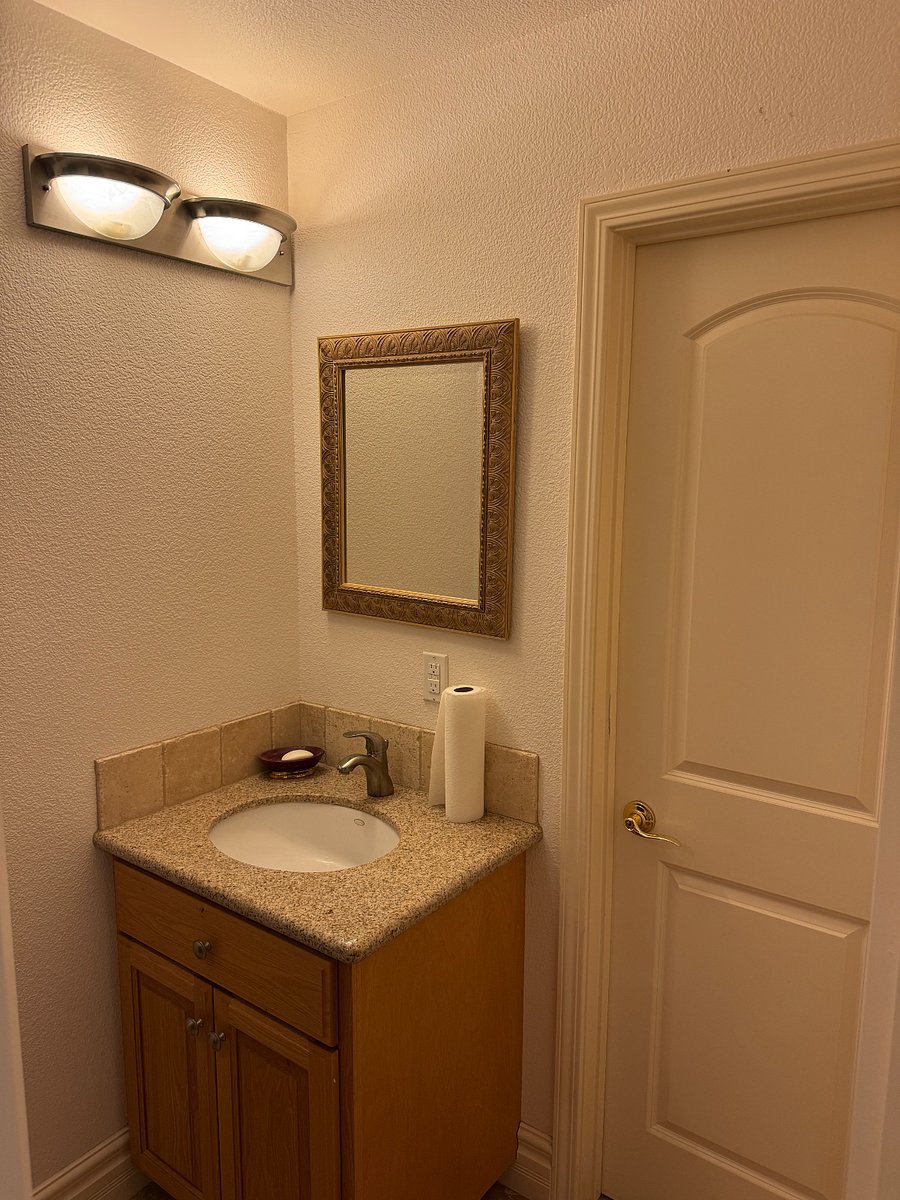 Furnished Finder property 781254_1 photo 17