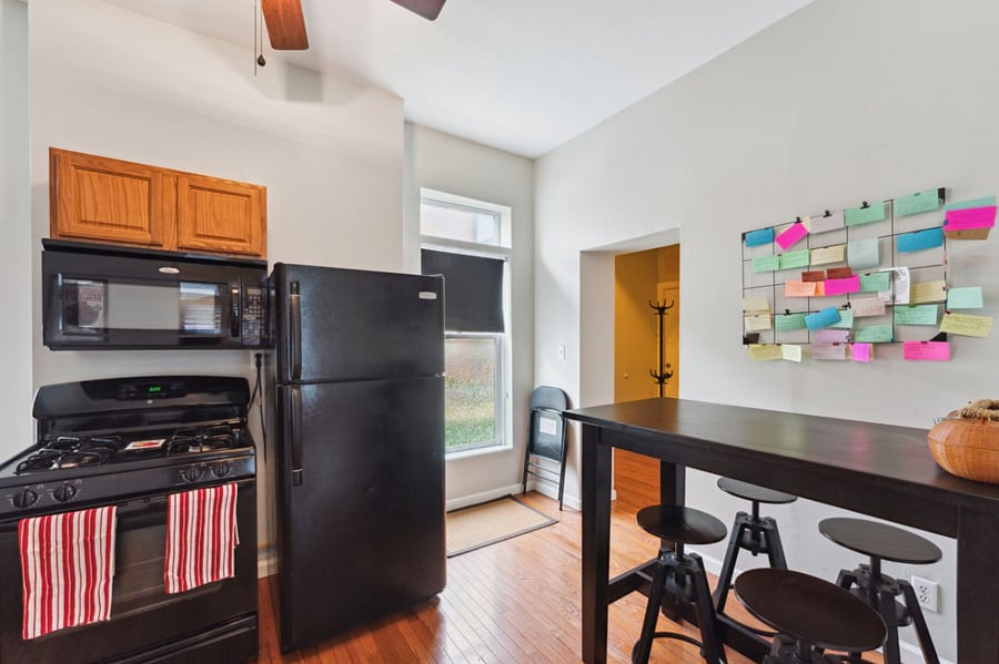 Eat in kitchen