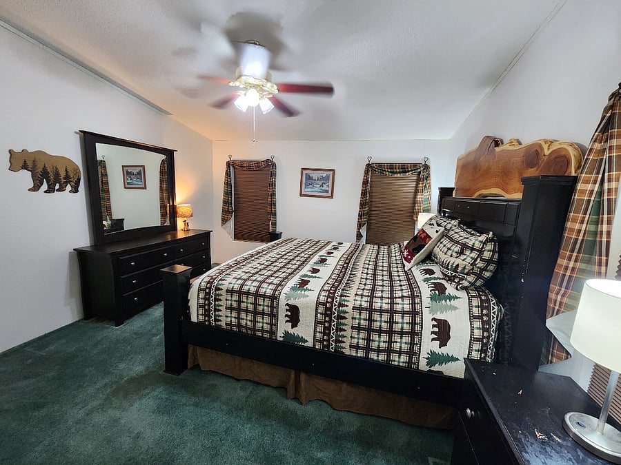 Master Bedroom - King size Bed