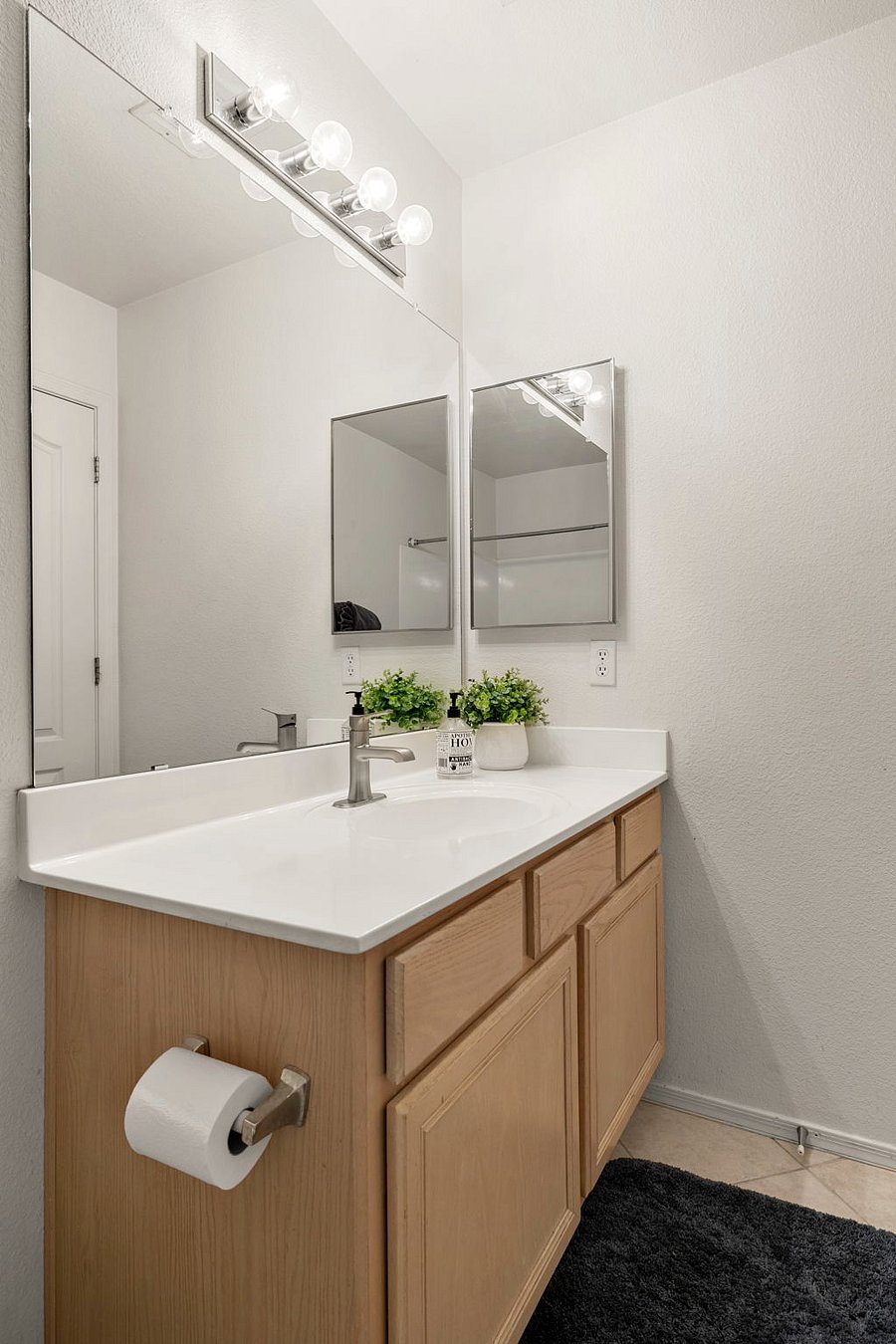 Furnished Finder property 781452_1 photo 35