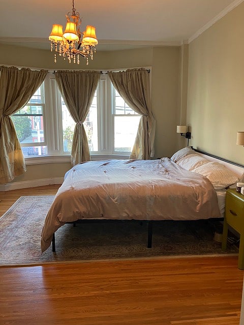 King sized Bed, Bay windows with blackout curtains
