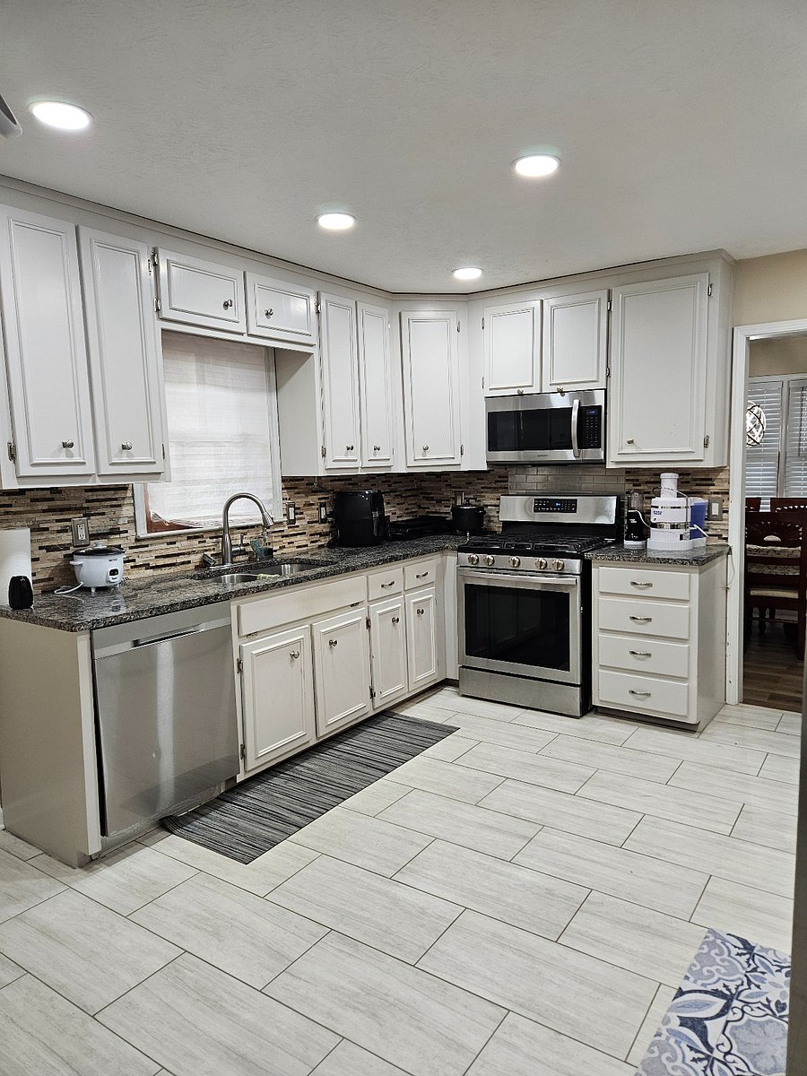 Furnished Finder property 781935_1 photo 3