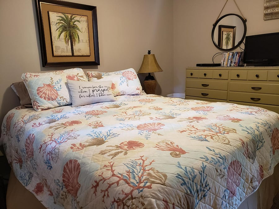 2nd bedroom